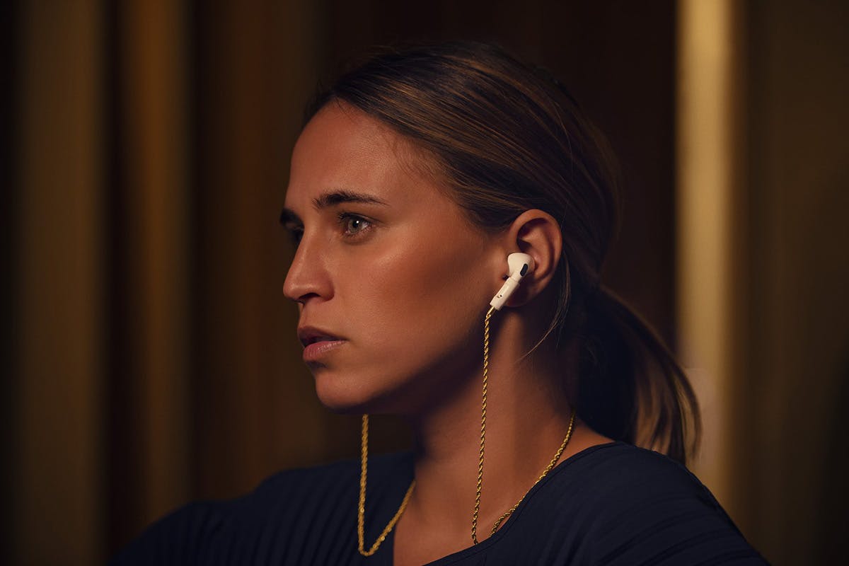 Tapper's '18K Gold' Airpod Chains Are 